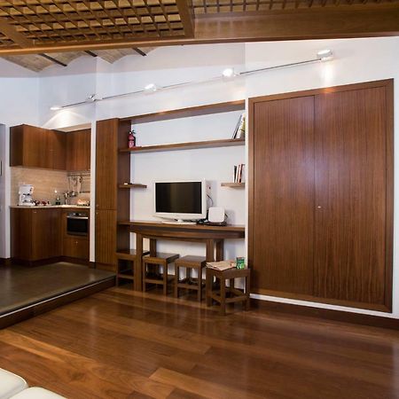Trevi Fountain - Lovely Loft Apartment Рим Екстер'єр фото
