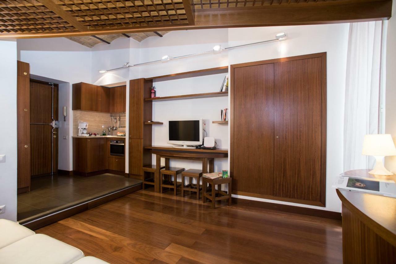 Trevi Fountain - Lovely Loft Apartment Рим Екстер'єр фото